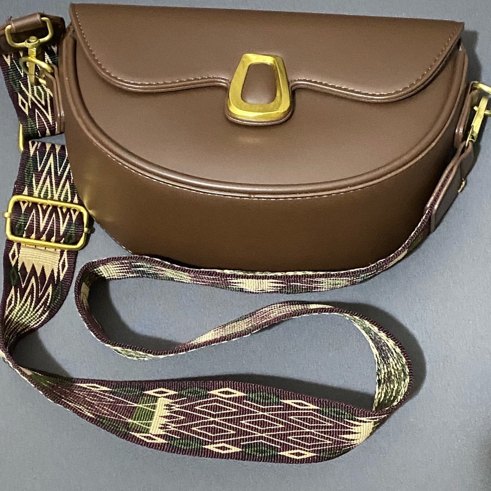 SHEIN Brown Crossbody Bag with Patterned Strap